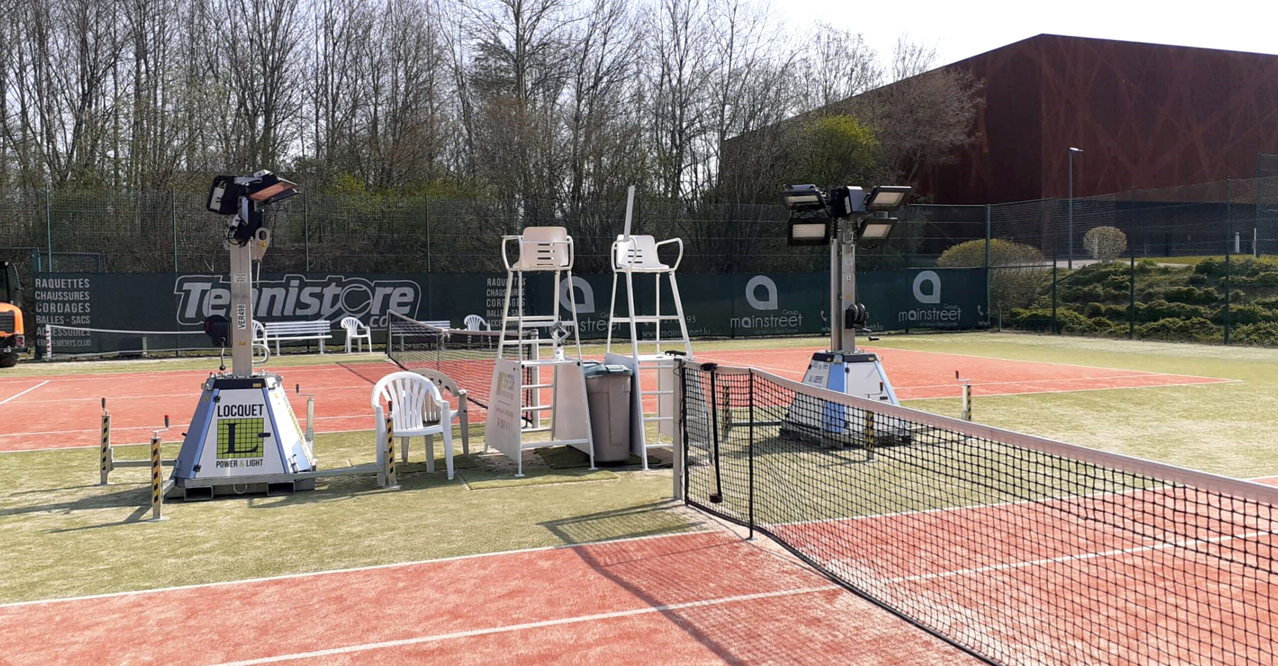 Overzicht van verlichtingstechnologieën en toepassingen voor professionele omgevingen.